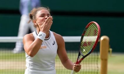 Jasmine Paolini triumphs over Donna Vekic